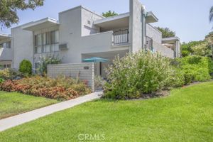2328 VIA MARIPOSA A, LAGUNA WOODS, CA
