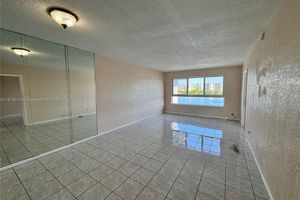 19255 NE 2ND AVE APT 2218, MIAMI, FL