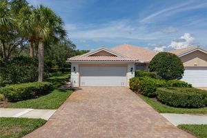 7565 ROZZINI LN, NAPLES, FL