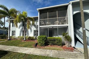 4681 LAKESIDE CLUB BLVD APT 1, FORT MYERS, FL