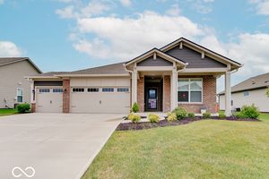 3669 CHALMERS DR, BARGERSVILLE, IN