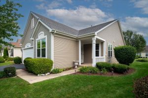16163 SENECA LAKE CIR, CREST HILL, IL