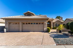 5733 S AMBERWOOD DR, CHANDLER, AZ