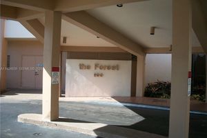 900 SAINT CHARLES PL 208, PEMBROKE PINES, FL