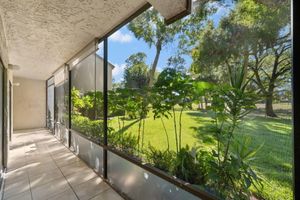 9460 MEADOWOOD DR APT 103, FORT PIERCE, FL