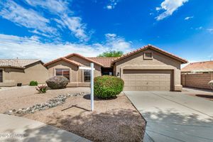 1492 E WESTCHESTER DR, CHANDLER, AZ