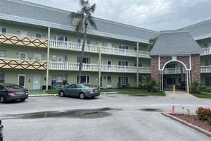 2459 COLUMBIA DR APT 37, CLEARWATER, FL