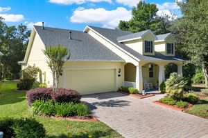1626 VICTORIA GARDENS DR, DELAND, FL