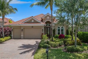 9479 LAGOMAR CT, NAPLES, FL