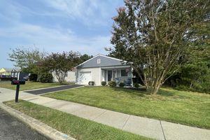 4 PORTSMOUTH DR, TOMS RIVER, NJ