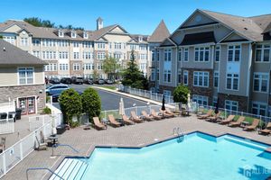 1102 CEDAR VILLAGE BLVD, EAST BRUNSWICK, NJ