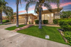 2165 BIRDIE DR, BANNING, CA