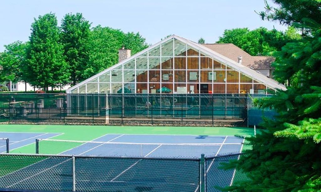4 Tennis Courts