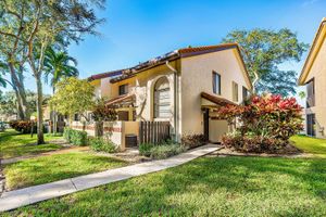 10423 S CIRCLE LAKE DR 102, BOYNTON BEACH, FL