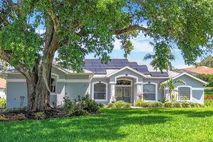 5311 SADDLEBACK CT, LADY LAKE, FL