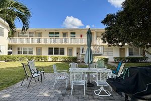 148 BEDFORD F, WEST PALM BEACH, FL