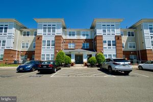 13301 NEW ACADIA LN APT 204, UPPER MARLBORO, MD