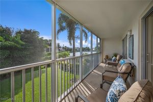 3150 BINNACLE DR APT 207, NAPLES, FL