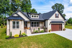 205 CHAHYGA CIR, LOUDON, TN