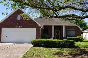 2727 N LARKSPUR CIR, PEARLAND, TX