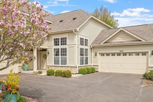 1894 HAVENSHIRE RD # 1894, AURORA, IL