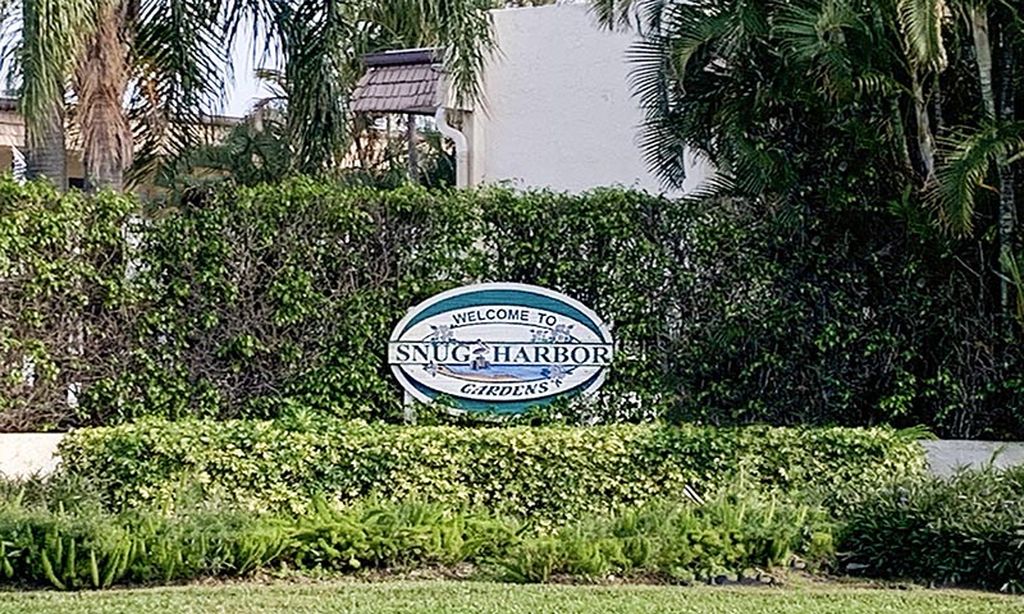 Snug Harbor Gardens Condominiums - Boynton Beach, FL