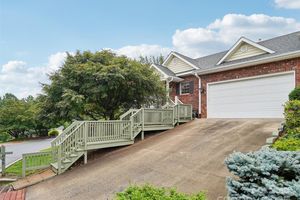 645 HIGH QUARRY RD, HENDERSONVILLE, NC