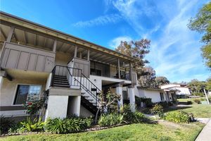26373 OAK HIGHLAND DR E, NEWHALL, CA