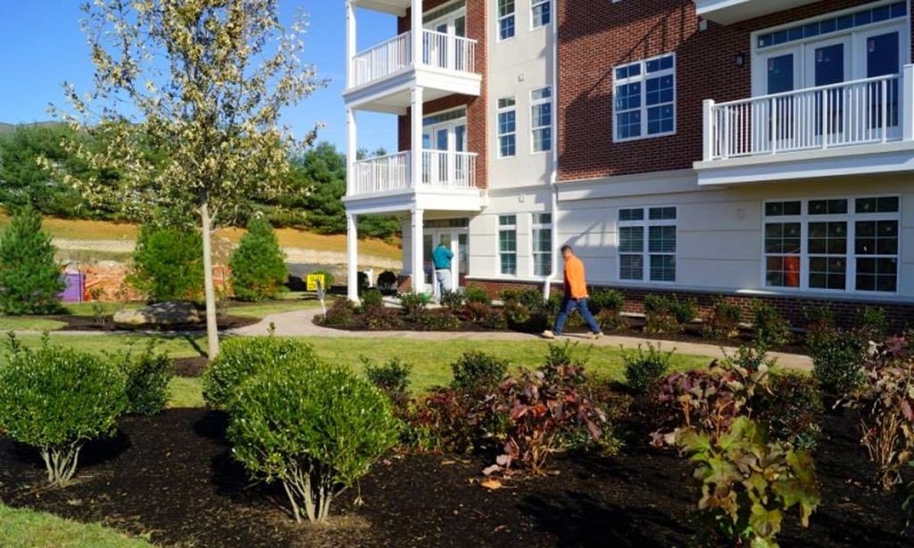 Landscaped Walking & Biking Trails