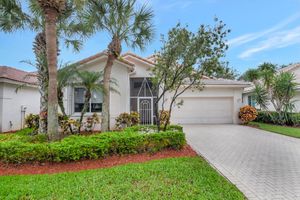 9066 BAY HARBOUR CIR, WEST PALM BEACH, FL
