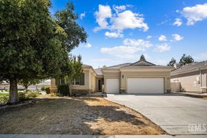 5800 BLAZING STAR LN, BAKERSFIELD, CA