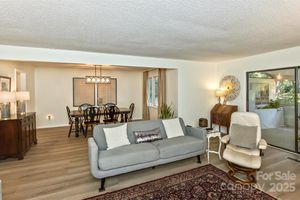 503 CROWFIELDS LN, ASHEVILLE, NC