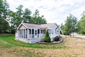2804 ISLAND DR, MIDDLEBORO, MA