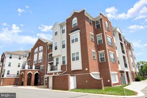 10273 FOUNTAIN CIR 306, MANASSAS, VA