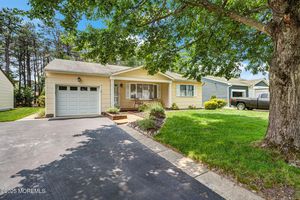 73 WHITMORE DR, TOMS RIVER, NJ