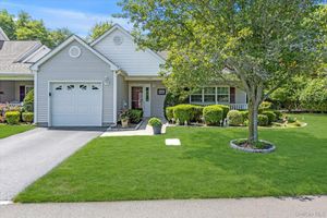 2204 PEBBLE BEACH PATH, RIVERHEAD, NY