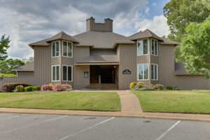 215 PADGETTS ORDINARY, WILLIAMSBURG, VA