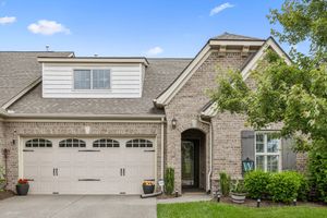 1420 WHISPERING OAKS DR, LEBANON, TN
