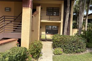 6460 ASPEN GLEN CIR # 104, BOYNTON BEACH, FL