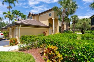 184 VINTAGE CIR # N202, NAPLES, FL