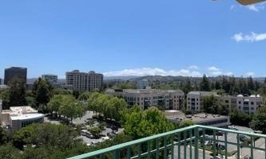 The Peninsula Regent community photo 1