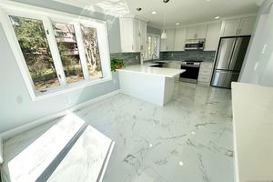 44 SOUTHERLAND DR, MAHWAH, NJ
