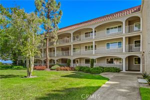 4012 CALLE SONORA OESTE 1B, LAGUNA WOODS, CA