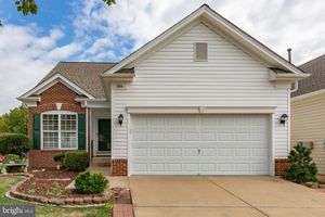 304 BRIDGEWATER CIR, FREDERICKSBURG, VA