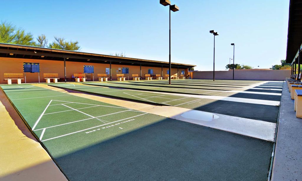 12 Shuffleboard Courts