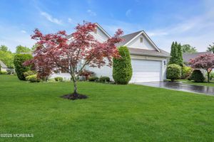 31 OAKMONT RD, LAKEWOOD, NJ