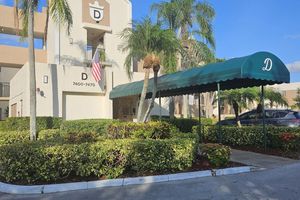 7462 FAIRFAX DR 305, TAMARAC, FL
