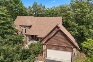 116 KNOLLWOOD LN, CROSSVILLE, TN