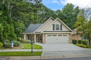 9116 WHISPERING PINES CIR, COVINGTON, GA