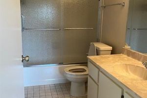 7351 KINGHURST DR 302, DELRAY BEACH, FL